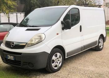 OIpel Vivaro 2.0 diesel anno 2013 - 3 posti