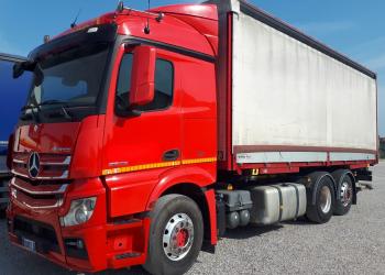 Mercedes-Benz ACTROS 2545 + rimorchio centinato