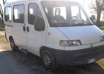 Minibus Fiat Ducato 9 posti con sollevatore posteriore