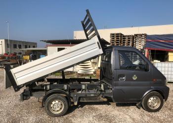 Giotti Victoria GLADIATOR trilateral tipper truck